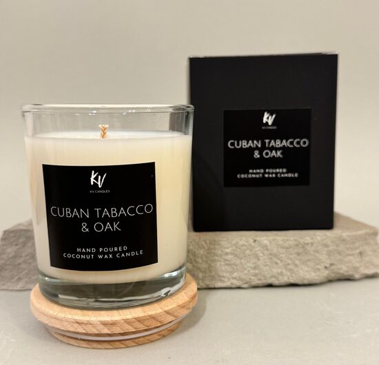 Scented Candle "CUBAN TABACCO & OAK"